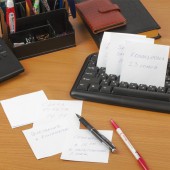 Блок для записей Brauberg проклеенный, куб 8*8*4, белый Блок для записей Brauberg проклеенный, куб 8*8*4, белый