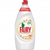 Жидкость для мытья посуды "Fairy" Нежные руки, "Ромашка и витамин Е", 900мл