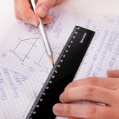 Линейка пластиковая 30 см Brauberg, непрозрачная, черная Линейка пластиковая 30 см Brauberg, непрозрачная, черная